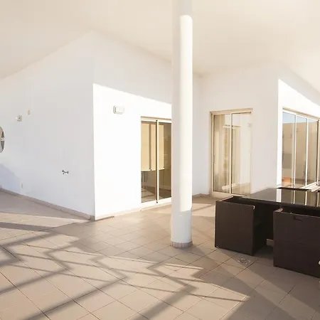Апартаменты Sea View Penthouse In Албуфейра