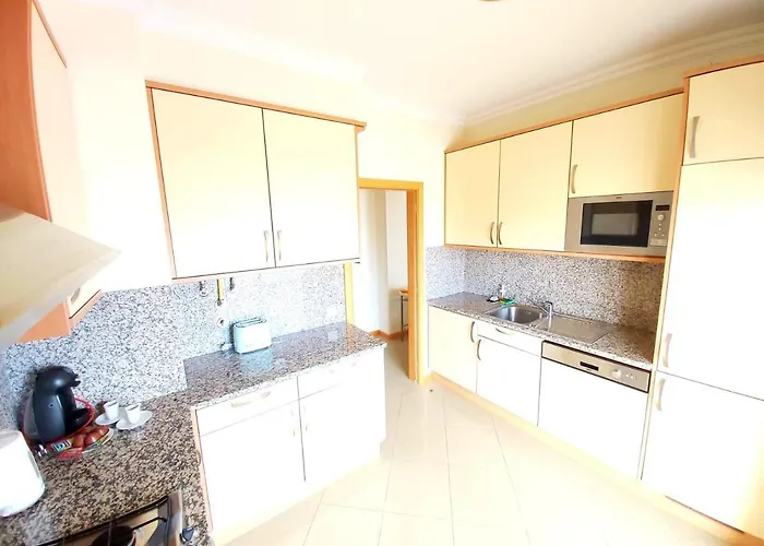 Sea View Penthouse In Apartment Albufeira